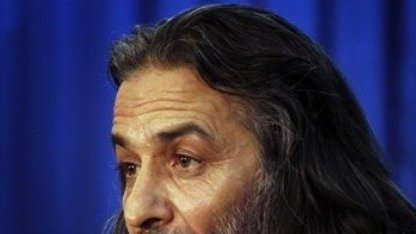 نصرالله استانکزی، حقوقدانی برای توجیه سیستم فاسد و طالبانی کرزی