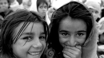 دانش آموزان در ننگرهار