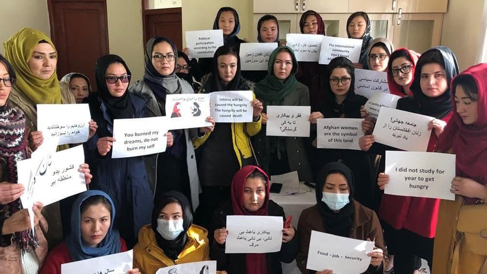 زنان هزاره و تاجیک علیه حکومت تک قومی و تک جنسیتی طالبان