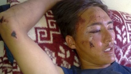 30 Afghan refugee families including women and children imprisoned in Greece
