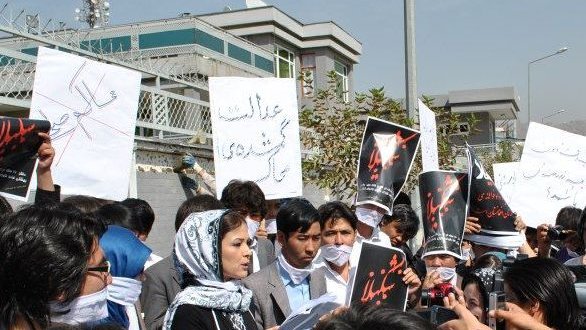 خودکشی شکیلا دروغی بیش نیست؛ متهم اصلی قتل سید واحد بهشتی باید بازداشت شود!