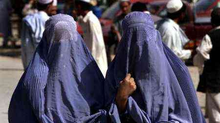 هشتم مارچ روز همبستگی زنان برهمه مبارک باد
