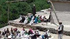 يک مکتب در نورستان!