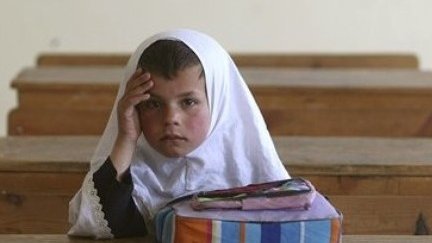"عنعنات" افغان ها بیشتر جرم محسوب می شود؛ جنگ تروریست های افغان با دختران و زنان همچنان ادامه دارد!