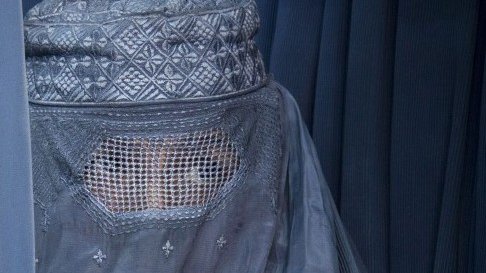 زن، میراث دار قرن ها سکوت