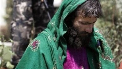 طالبان از پوشش زنانه تا جابجایی واسکت انتحاری در بین قرآن
