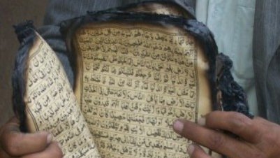 قرآن مقدس نیست یا مسلمانان منافق اند؟
