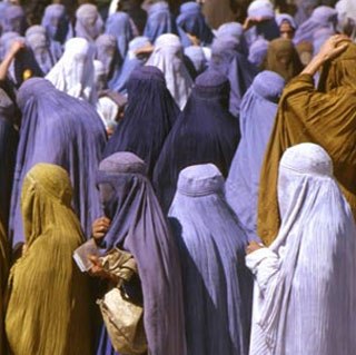 اعلامیۀ مشترک شبکۀ زنان افغان و شبکۀ شبکۀ جامعۀ مدنی و حقوق بشر افغانستان به مناسبت هشتم مارچ، روز همبستگی جهانی زنان 