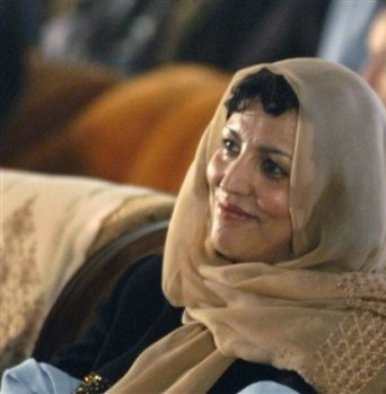 پرسش تکرار می شود: بانوی اول (؟) درباره رابطه کرزی با دشمن زنان ملاعمر چه نظری دارد؟ 