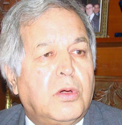 یک پرونده، دو برخورد