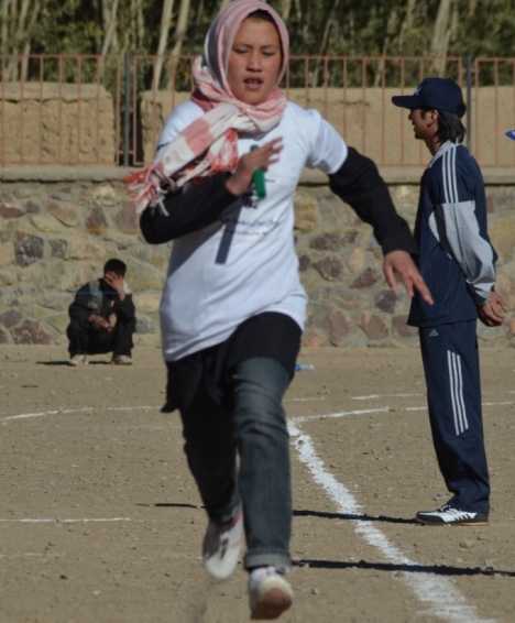 Marathon in Bamiyan: students run for human rights